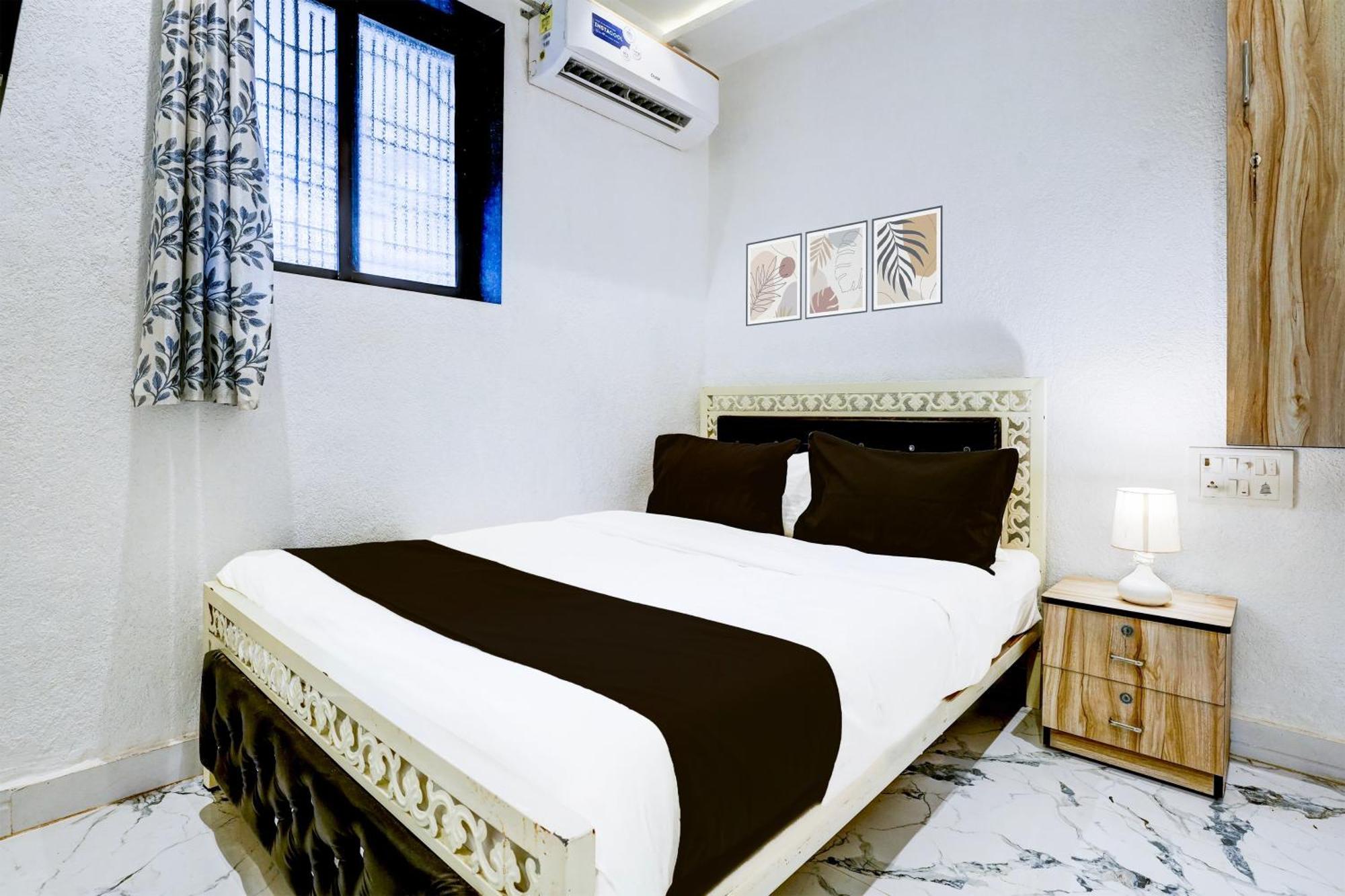 Super O Khar East Near Railway Station 3* Bombaj