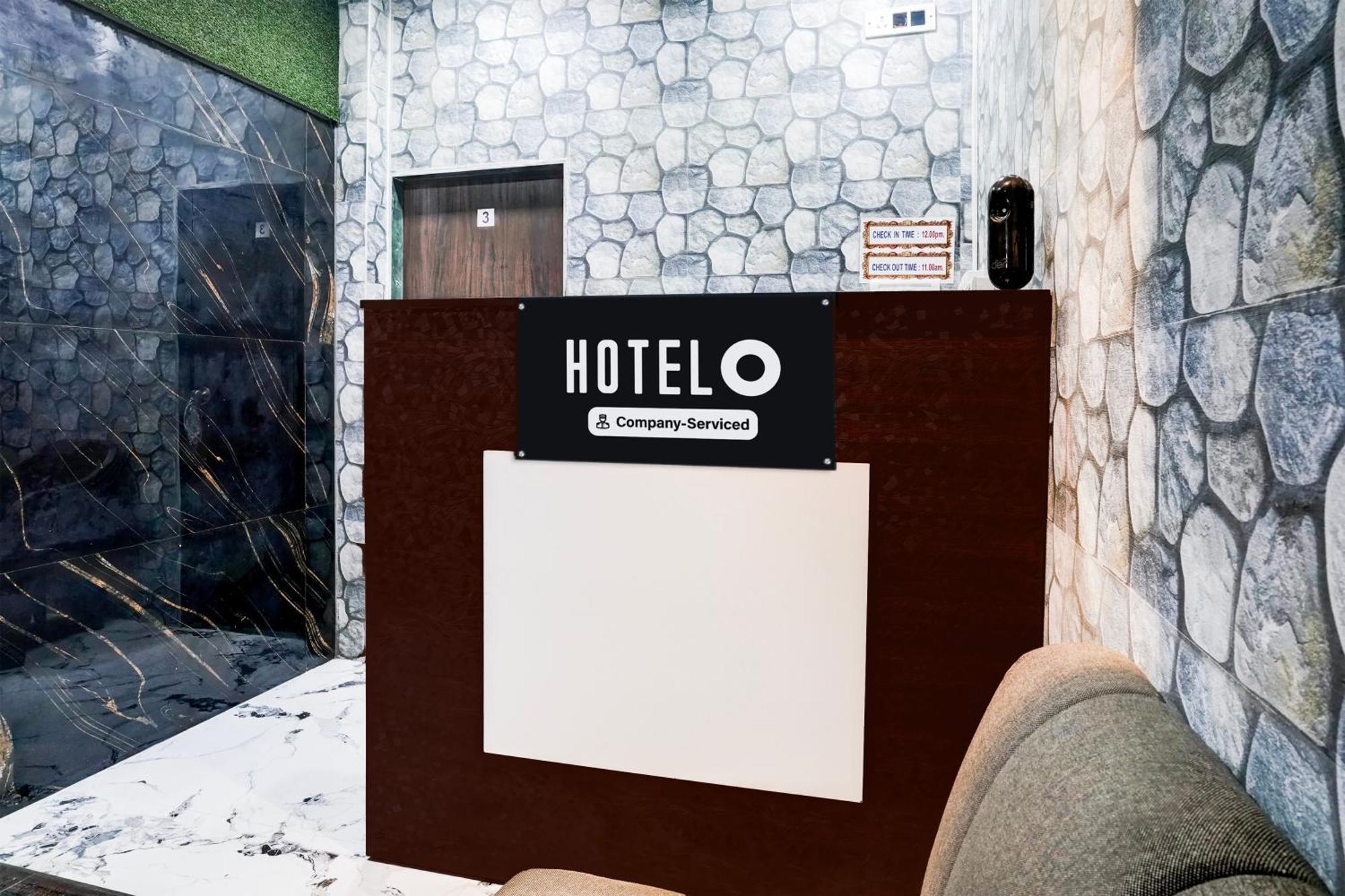 Hotel Super O Khar East Near Railway Station